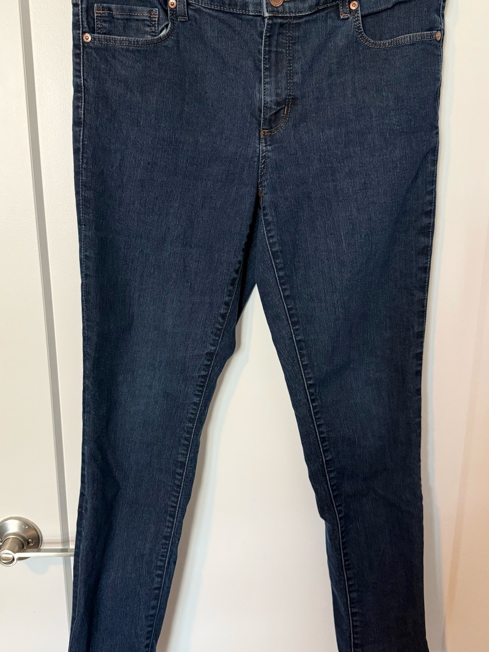 JEANS| LOFT| Made & Loved Skinny Jeans Dark Wash Size 10/30 - Picture 7 of 7